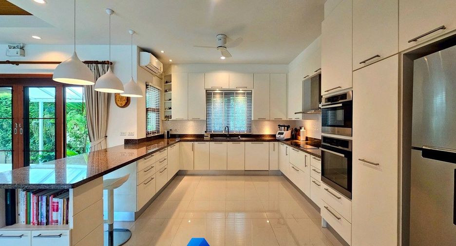 For sale 4 bedrooms villa in Hua Hin, Prachuap Khiri Khan