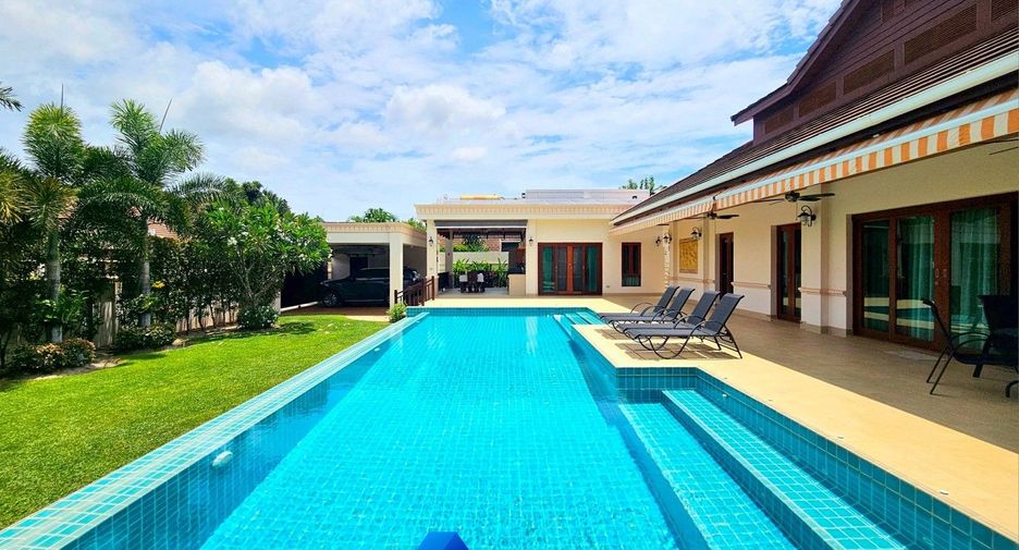 For sale 4 bedrooms villa in Hua Hin, Prachuap Khiri Khan