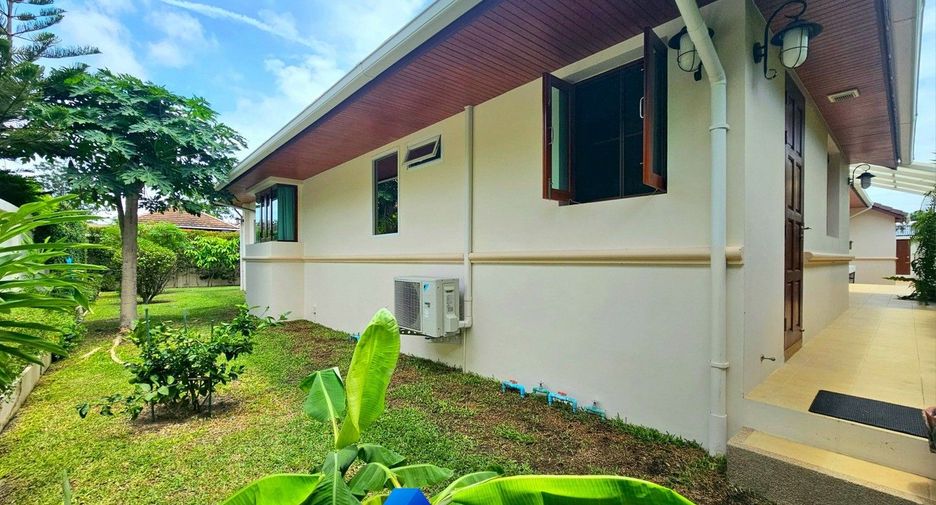 For sale 4 bedrooms villa in Hua Hin, Prachuap Khiri Khan