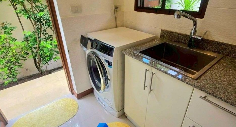 For sale 4 bedrooms villa in Hua Hin, Prachuap Khiri Khan