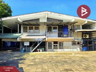 For sale 3 bedrooms house in Bang Phlat, Bangkok