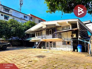 For sale 3 bedrooms house in Bang Phlat, Bangkok