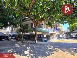 For sale 3 bedrooms house in Bang Phlat, Bangkok