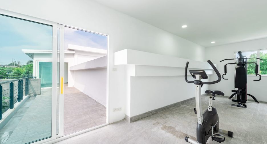 For sale 3 bedrooms villa in Sattahip, Chonburi