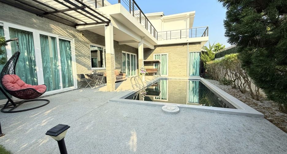 For sale 3 bedrooms villa in Sattahip, Chonburi