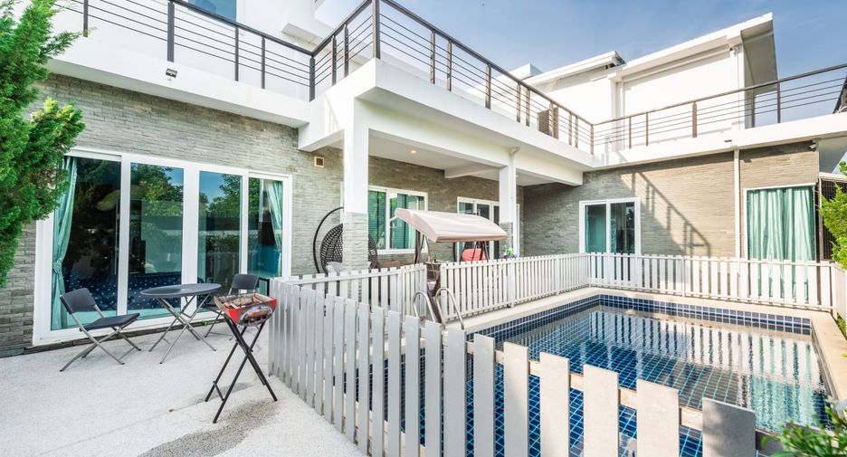 For sale 3 bedrooms villa in Sattahip, Chonburi