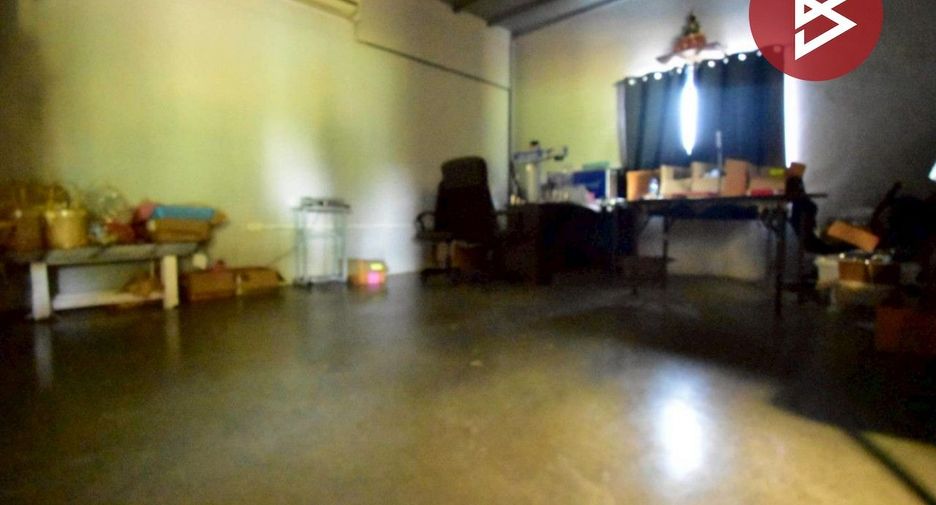 For sale warehouse in Lat Krabang, Bangkok