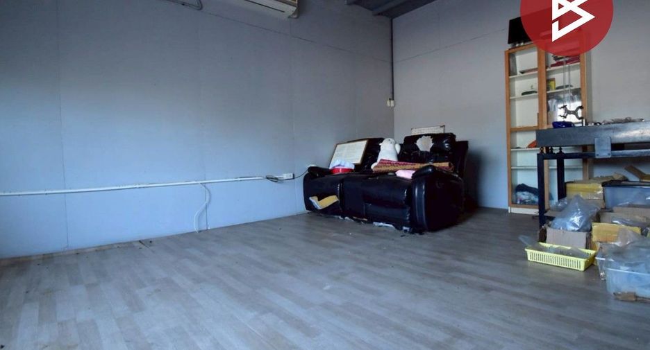 For sale warehouse in Lat Krabang, Bangkok