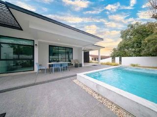 出售 4 卧室 别墅 在 Bang Lamung, Chon Buri