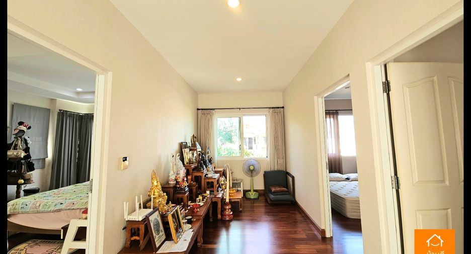 For sale 3 bedrooms house in Sai Mai, Bangkok