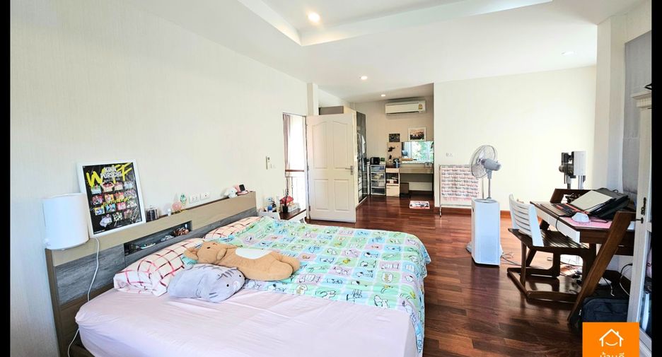 For sale 3 bedrooms house in Sai Mai, Bangkok