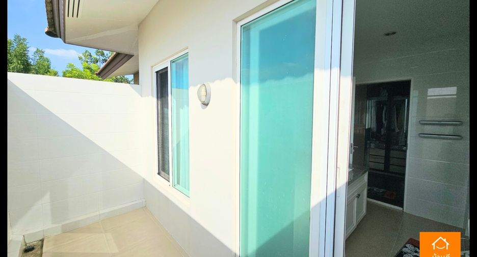 For sale 3 bedrooms house in Sai Mai, Bangkok