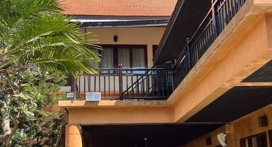 Haus zur Miete und zum Kauf mit 4 Zimmer in Bang Lamung, Chonburi