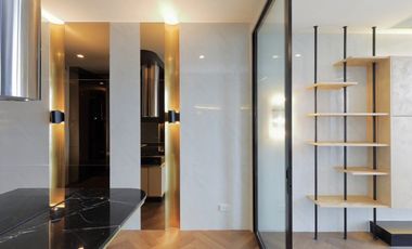 For sale 1 bed condo in Pathum Wan, Bangkok