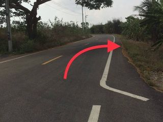 出售 土地 在 Bang Sare, 芭提雅