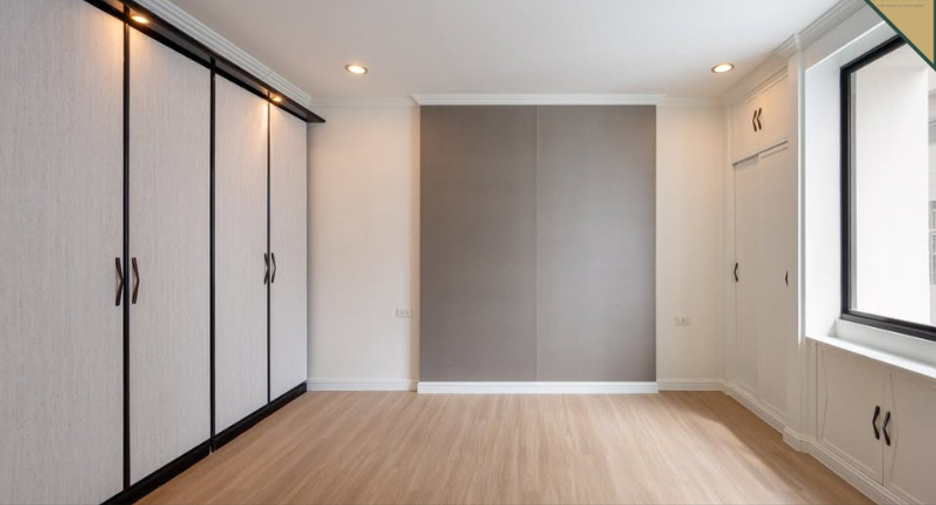 Wohnung zum Kauf mit 3 Zimmer in Khlong Toei, Bangkok