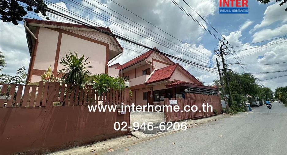 For sale 32 bedrooms apartment in Khan Na Yao, Bangkok