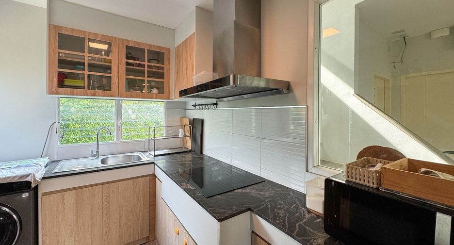For sale 3 bedrooms house in Khlong Sam Wa, Bangkok