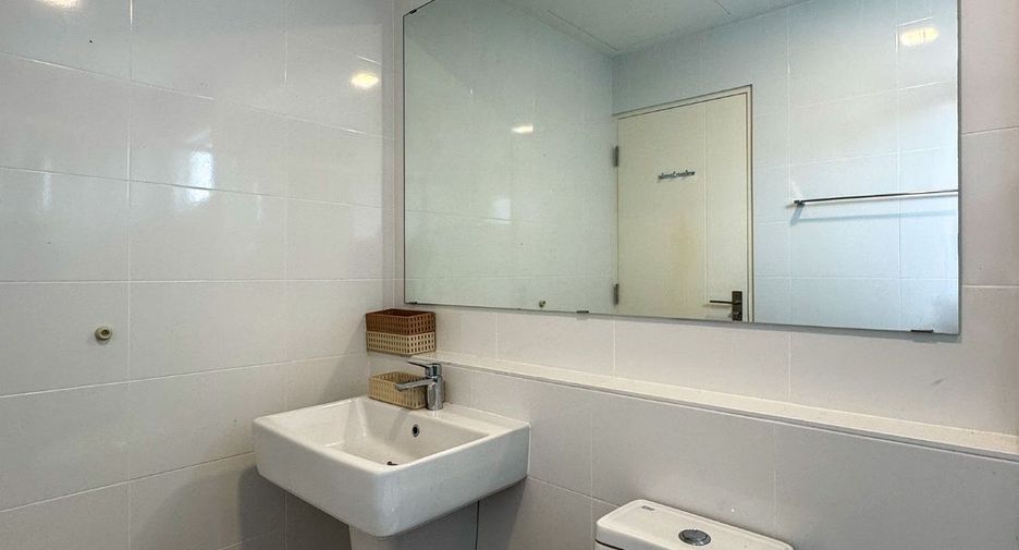 For sale 3 bedrooms house in Khlong Sam Wa, Bangkok