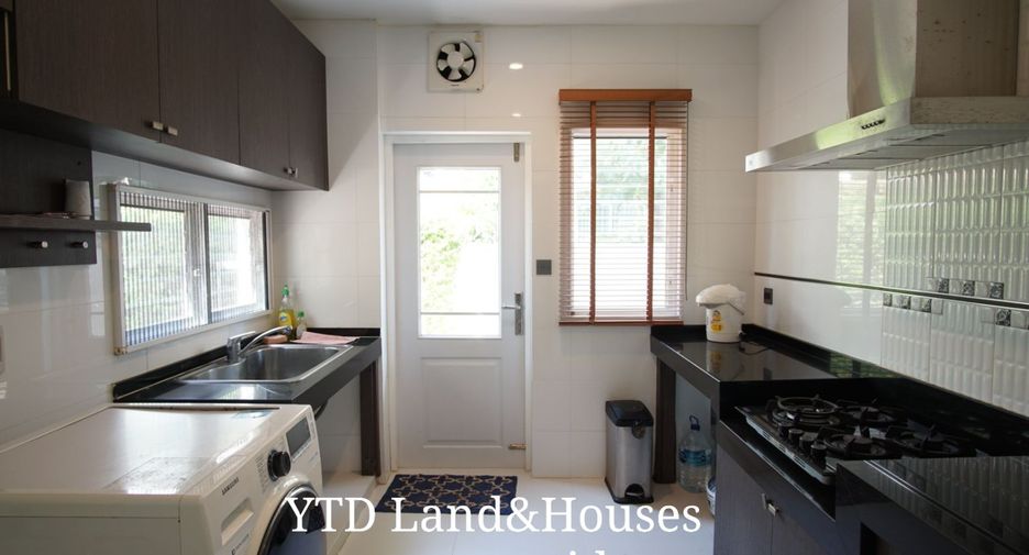 For sale 4 ベッドルーム house in Bang Phli, Samut Prakan