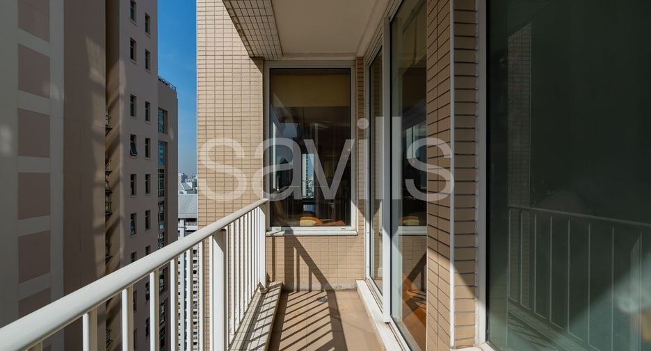For rent and for sale 2 bedrooms condo in Pathum Wan, Bangkok
