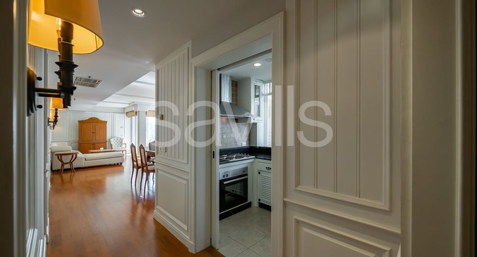 For rent and for sale 2 bedrooms condo in Pathum Wan, Bangkok