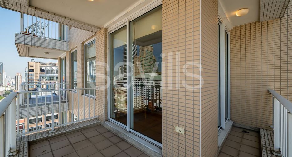 For rent and for sale 2 bedrooms condo in Pathum Wan, Bangkok