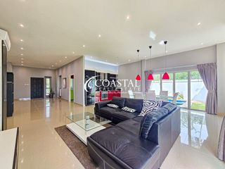 Haus zur Miete und zum Kauf mit 4 Zimmer in Bang Lamung, Chonburi