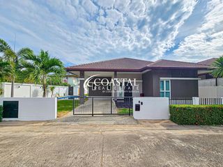 Haus zur Miete und zum Kauf mit 4 Zimmer in Bang Lamung, Chonburi