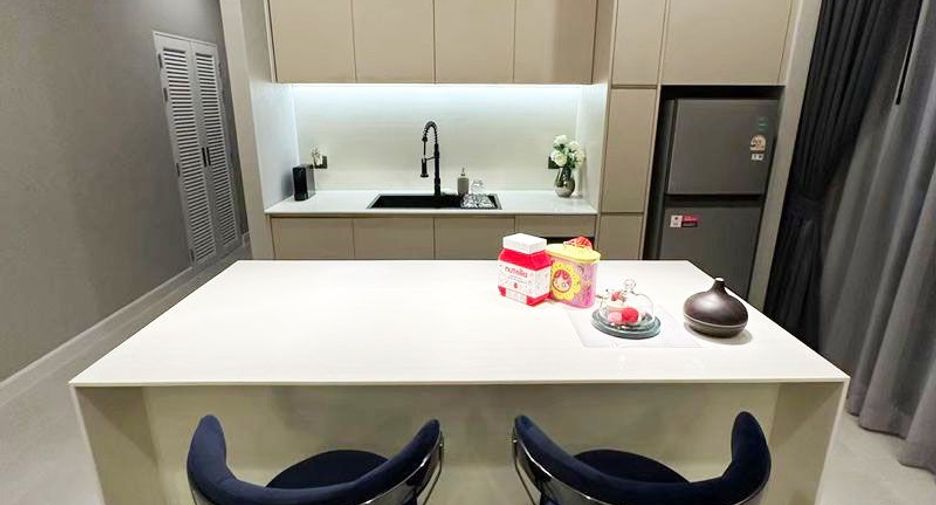 For rent 5 bedrooms house in Lat Krabang, Bangkok