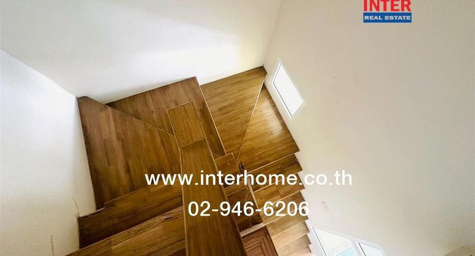 For sale 3 ベッドルーム townhouse in Thung Khru, Bangkok