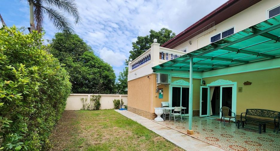 Haus zum Kauf mit 5 Zimmer in Bang Lamung, Chonburi