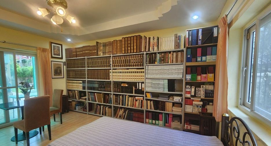 Haus zum Kauf mit 5 Zimmer in Bang Lamung, Chonburi