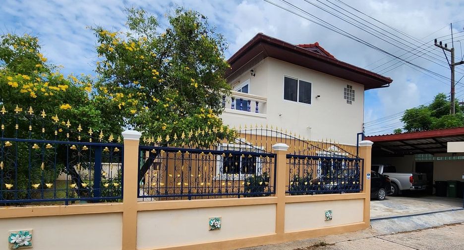 Haus zum Kauf mit 5 Zimmer in Bang Lamung, Chonburi