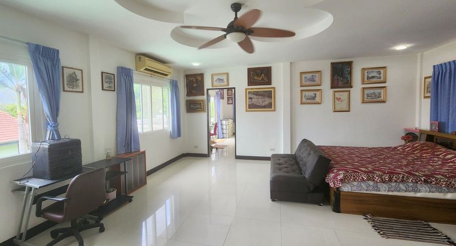 Haus zum Kauf mit 5 Zimmer in Bang Lamung, Chonburi