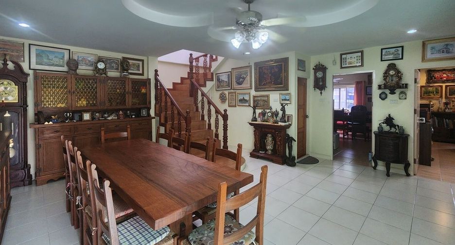 Haus zum Kauf mit 5 Zimmer in Bang Lamung, Chonburi