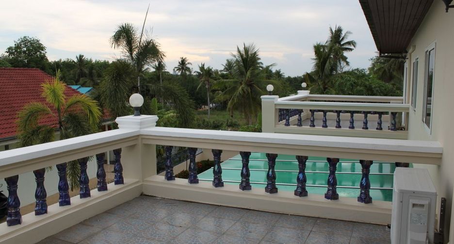 Haus zum Kauf mit 5 Zimmer in Bang Lamung, Chonburi