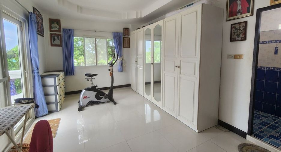Haus zum Kauf mit 5 Zimmer in Bang Lamung, Chonburi