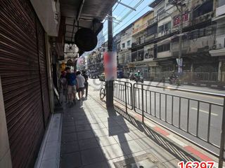 出租 2 卧室 商业空间 在 Bang Rak, 曼谷