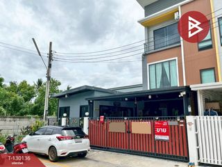 For sale 4 ベッドルーム townhouse in Bang Khae, Bangkok