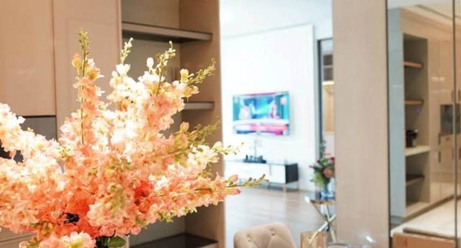 Condo en alquiler de 2 habitaciones en Khlong Toei, Bangkok