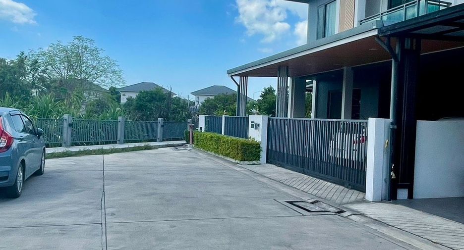 For sale 3 bedrooms house in Bang Lamung, Chonburi
