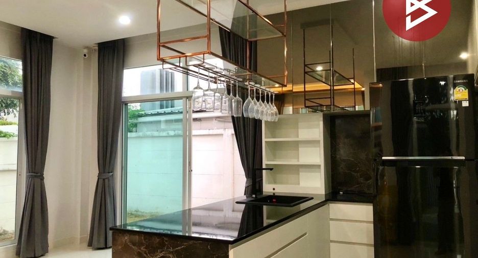 For sale 4 ベッドルーム house in Lam Luk Ka, Pathum Thani
