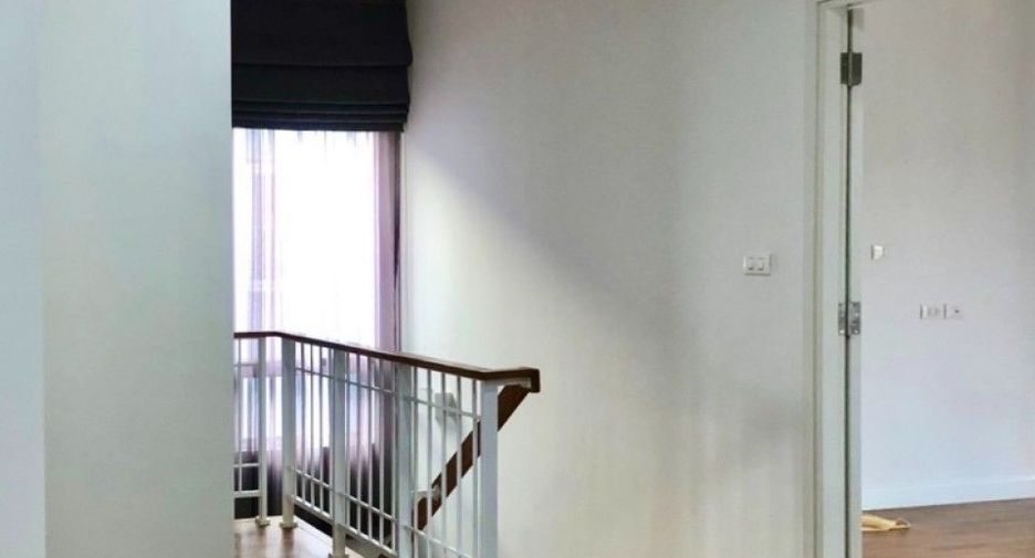 For sale 4 ベッドルーム house in Lam Luk Ka, Pathum Thani
