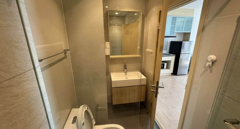 À vendre 2 chambres condo à Watthana, Bangkok