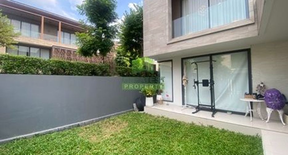 Casa en alquiler y en venta de 4 habitaciones en Saphan Sung, Bangkok