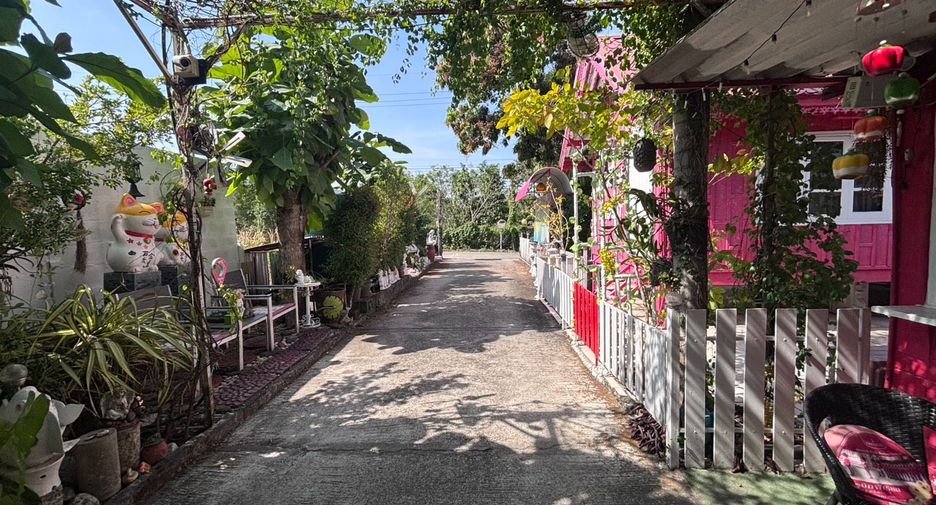 For sale 10 bedrooms hotel in Mueang Rayong, Rayong