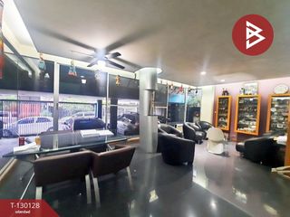 For sale 3 bedrooms townhouse in Bang Sue, Bangkok