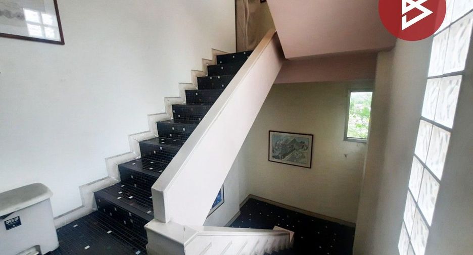 For sale 3 bedrooms townhouse in Bang Sue, Bangkok