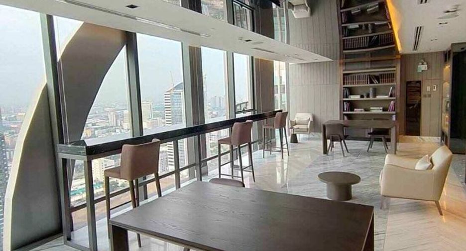 For rent 1 bed condo in Watthana, Bangkok